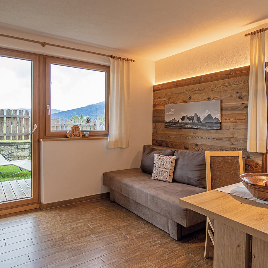 Apartments with swimming pool in South Tyrol