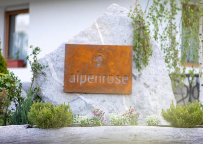 suedtiroler fruehstueck in unserer residence alpenrose