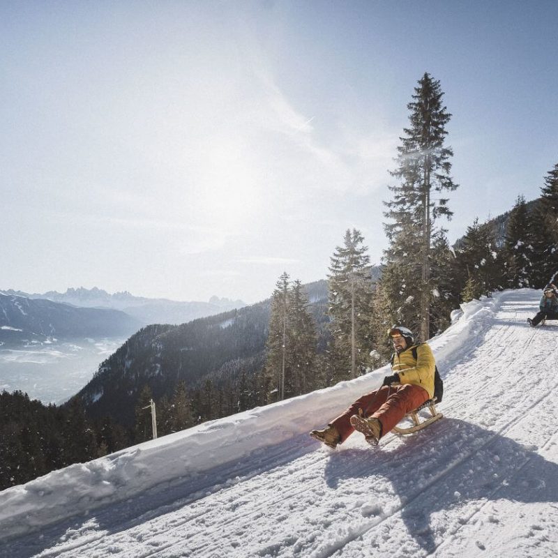 winterurlaub und skifahren skigebiet plose suedtirol brixen